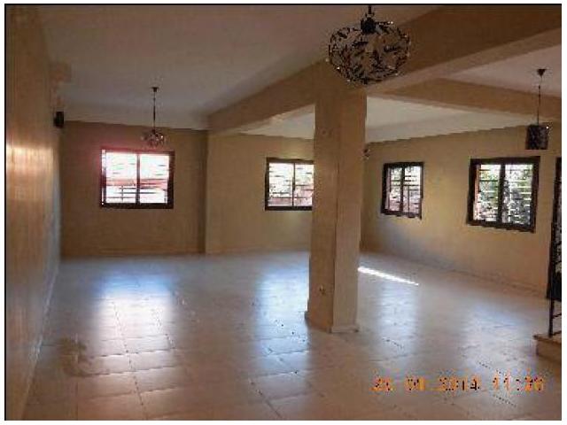 MAGNIFIQUE VILLA DE 300 M² A COTE MAJORELLE