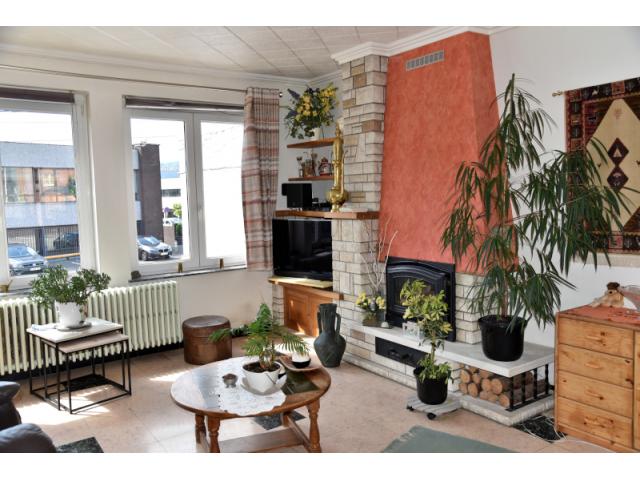 Maison bel-étage 3ch, garage et jardin à vendre à Namur