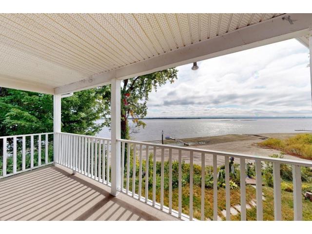 Maison de rêve avec plage de sable privée à Lanoraie (Quebec)