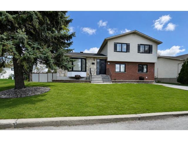 Photo Maison IMPECCABLE Secteur recherché Boucherville image 1/6