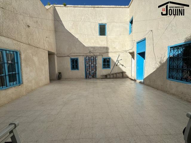 Maison Traditionnelle 200 m2 à Bab Lakouas