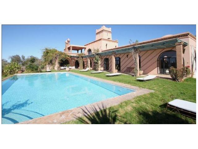 Marrakech vente Villa de 4 chambres sur 1 ha