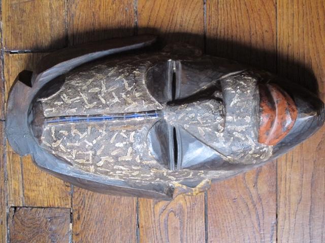 Masque rituel guerrier Ashanti ancien GHANA années 60-70 bois teinté & pigments