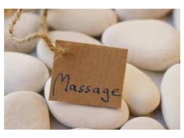 Photo Massage relaxant à domicile image 1/4