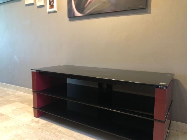 Meuble TV en verre noir