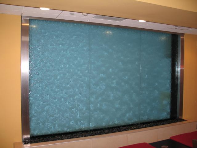 Photo Murs d'eau, chutes d'eau, Rain Curtains image 1/1