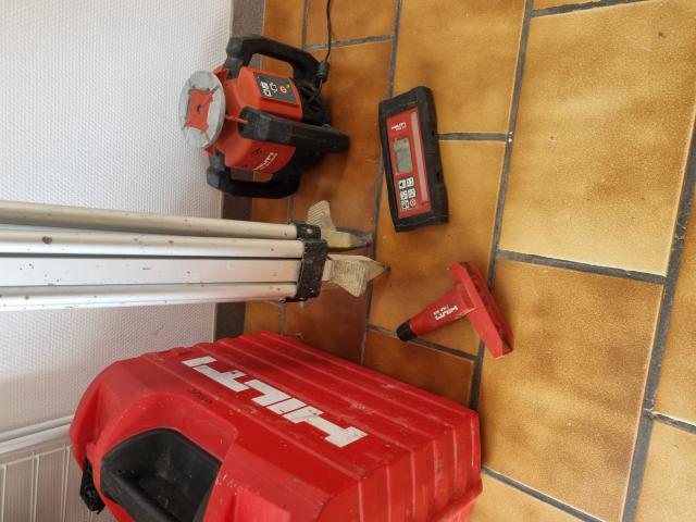 NIVEAU LASER