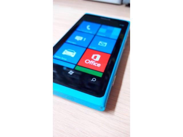 Photo Nokia Lumia 800 image 1/3