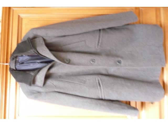 Photo Nouveau manteau jamais porté neuf gris en laine image 1/2