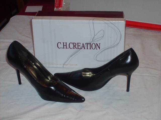 nouvel paire de chaussure à talon T 36 MARQUE C.H CREATION