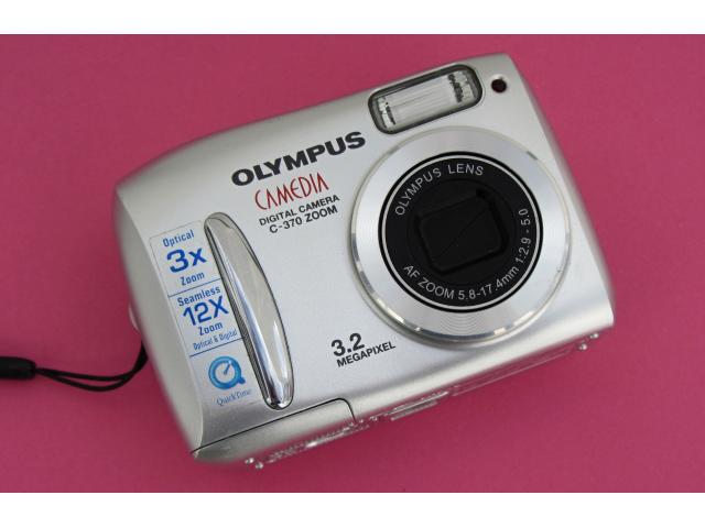 Olympus CAMEDIA C-370 Zoom Appareil photo numérique - compact - 3.2 MP - 3x zoom optique