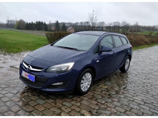 Photo Opel Astra 1.3 CDTI image 1/3
