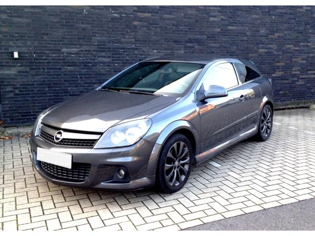 OPEL ASTRA GTC 1.7TD COSMO-PACK