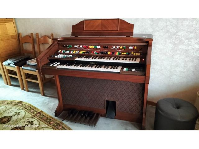 Orgue électronique Yamaha Electone D65