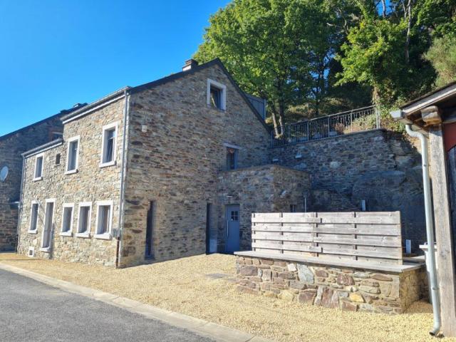 Our - Paliseul : magnifique maison, 3ch, 3sdb, terrasses.