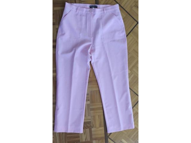 Pantalon rose Priority Comme neuf