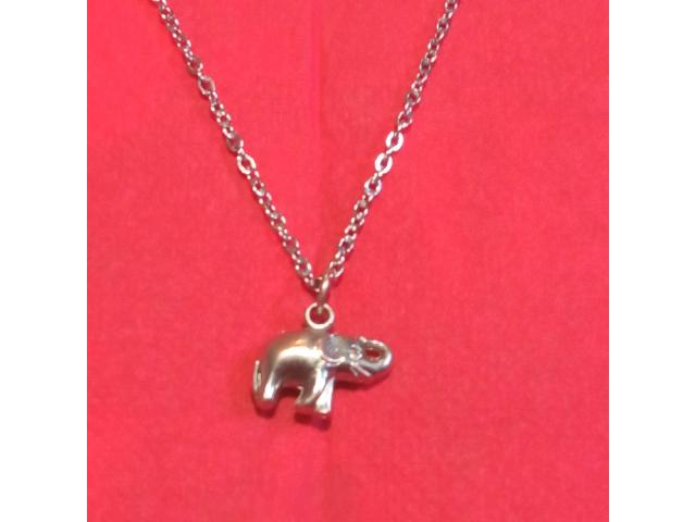 pendentif avec collier 50cm