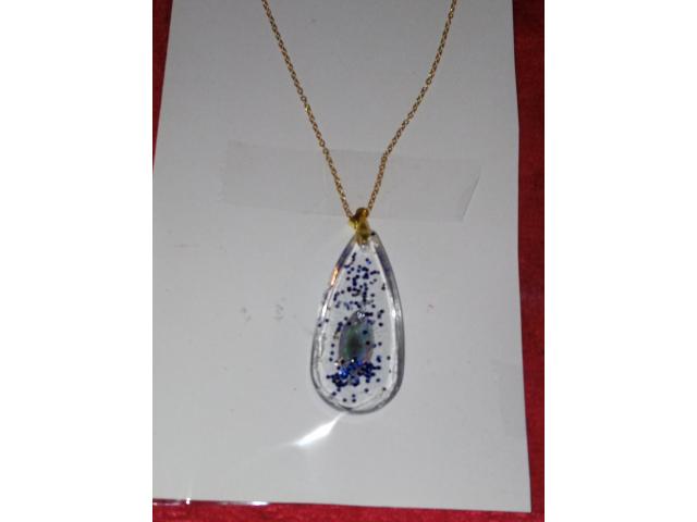 pendentif avec collier 50cm d'oré