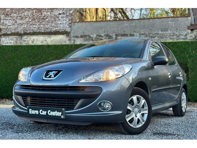 Peugeot 206+ 1.1 Trendy - 03 2010