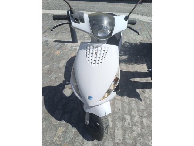 Piaggio zip C25 2 temps classe B