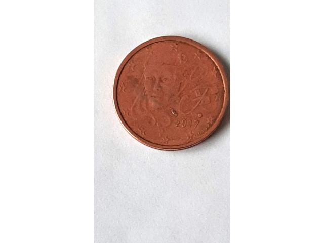 Photo Pièce de 2 centime d'euros Italie 2017 très fauté image 1/4