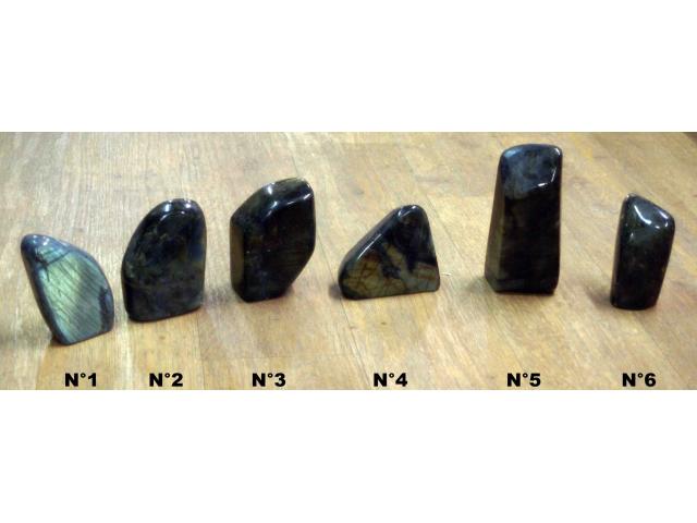 pierre en LABRADORITE - H : 12 à 18 cm