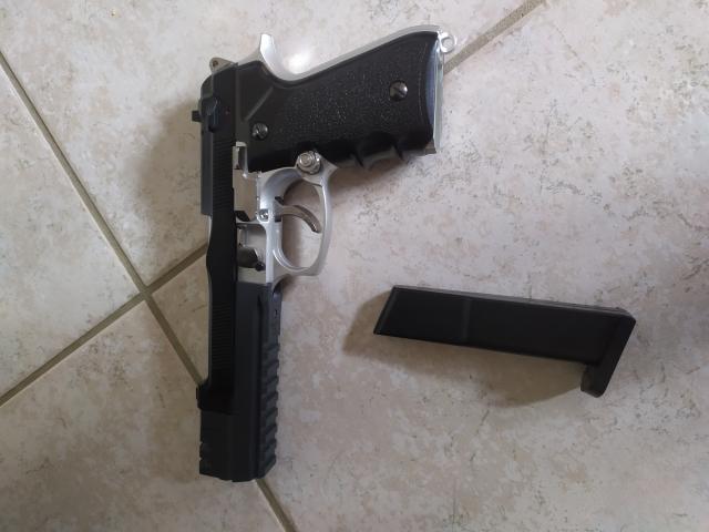 Photo pistolet airsoft spring image 1/2
