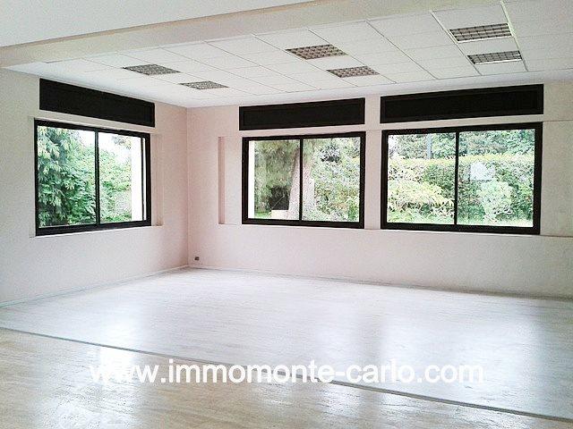 Plateau Bureaux équipés à louer à Souissi Rabat