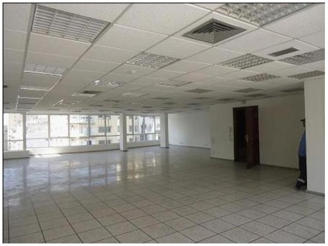 Plateau de bureau de 168 M2 a BD D ANFA