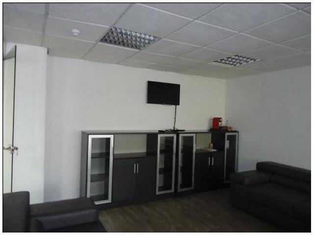 Plateau de bureau de 200 M2 a RACINE