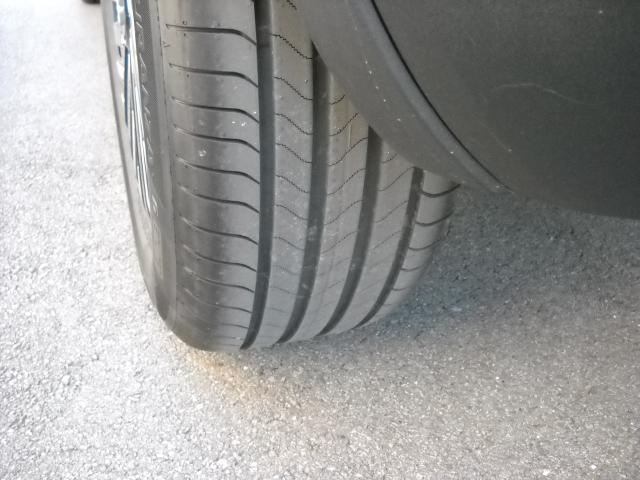 pneu été bridgestone presque neuf (877 km prouvé)