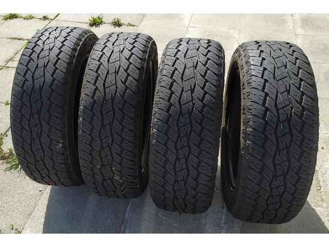 Pneus d'été 215 / 60R17 96V à vendre