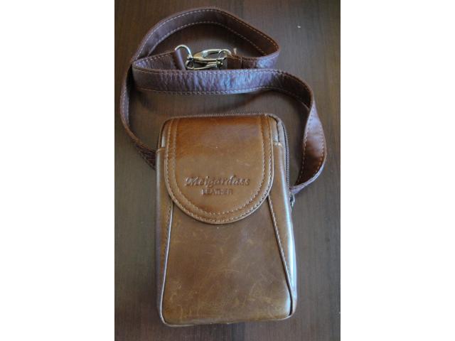 Pochette cuir MEIGARDASS