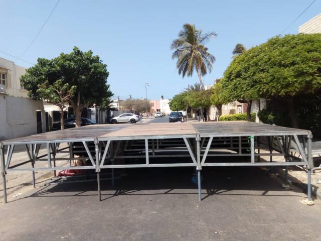PODIUM A LOUER  POUR VOS EVENEMENTS AU SENEGAL