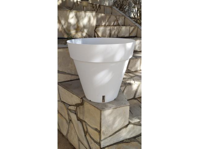 Photo Pot intérieur avec réserve d'eau image 1/2