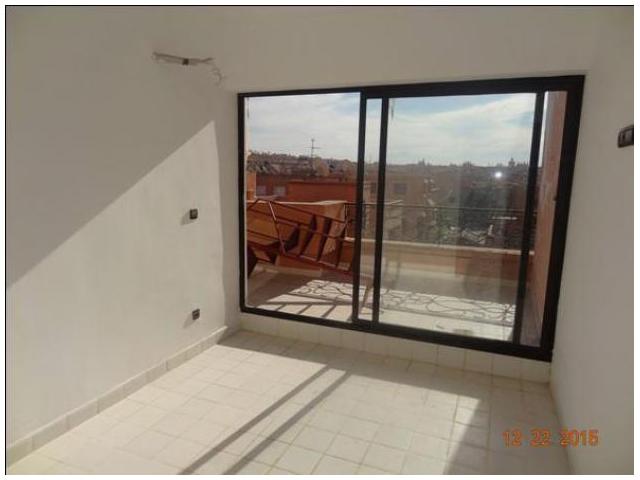prestigieu studio avec terrasse à ain mezouar