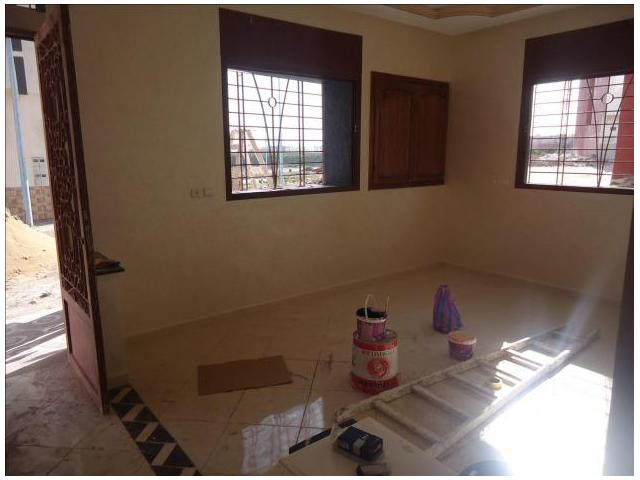 R plus 2 appartement 80 m2 à Salam 2 face