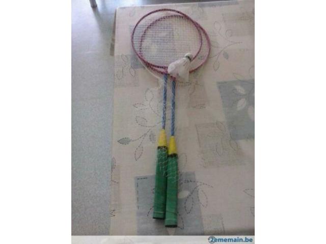 raquettes et volant pour badminton