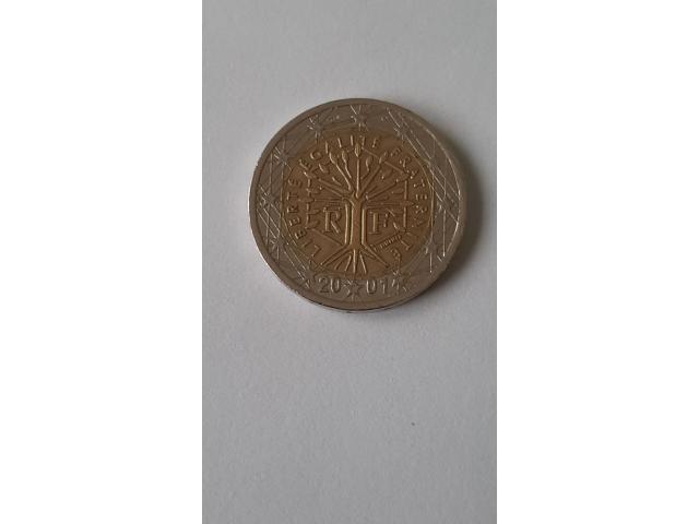 Rare pièces de 2 Euros France. Arbre de vie RF 2001.Défauts + Fauté d'un Fer à  Cheval