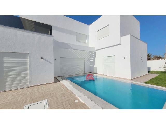 Réf V620 - Vente villa avec piscine à Mezraya Djerba ZA