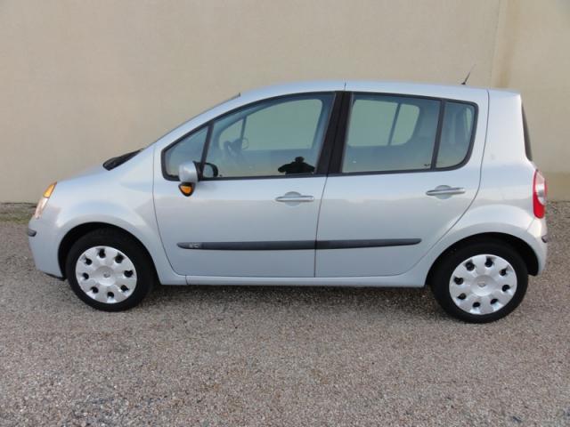 Photo Renault Modus 1,5 Dci Luxe dynamic 82cv image 1/3