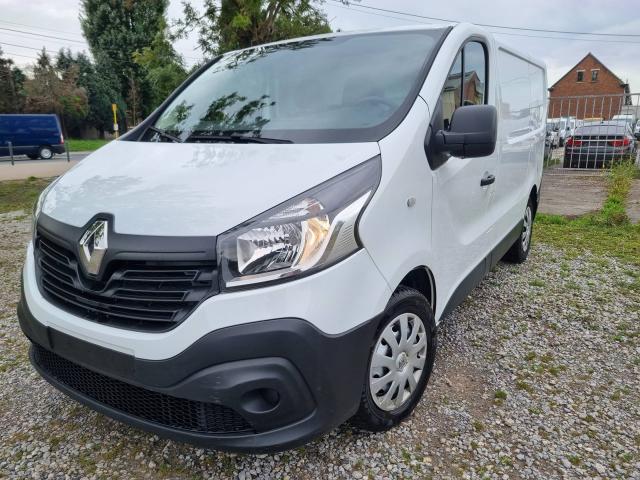 Photo Renault Trafic 10/2018 L1h1 89000km 1.6dci 95cv 70kw airco image 1/6