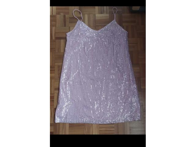 Robe à bretelles rose neuve Shein à sequins  Neuve, avec étiquette