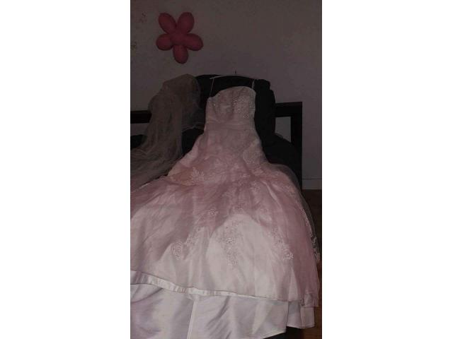Robe de mariée + long voile