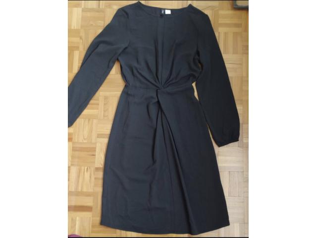 Robe noire Divided Comme neuve