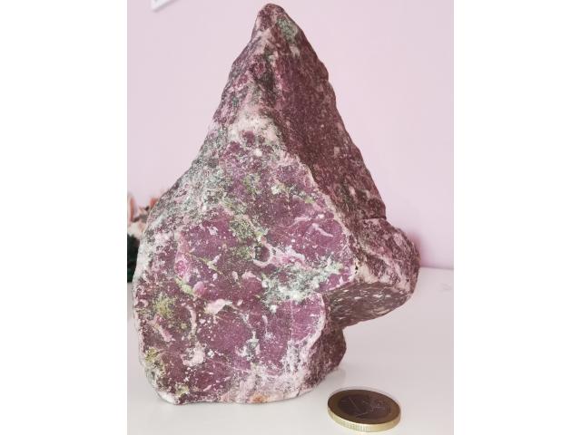 Rubis et zoïsite-minéraux de collection