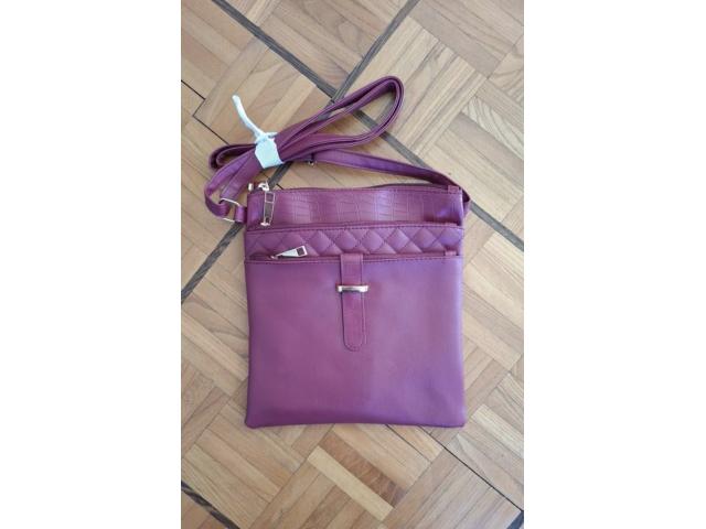 Sac bandoulière violet neuf