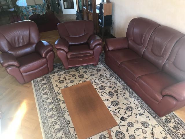 Salon cuir canapé 3 places + 2 fauteuils électriques