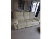 Annonce salon en cuir crême