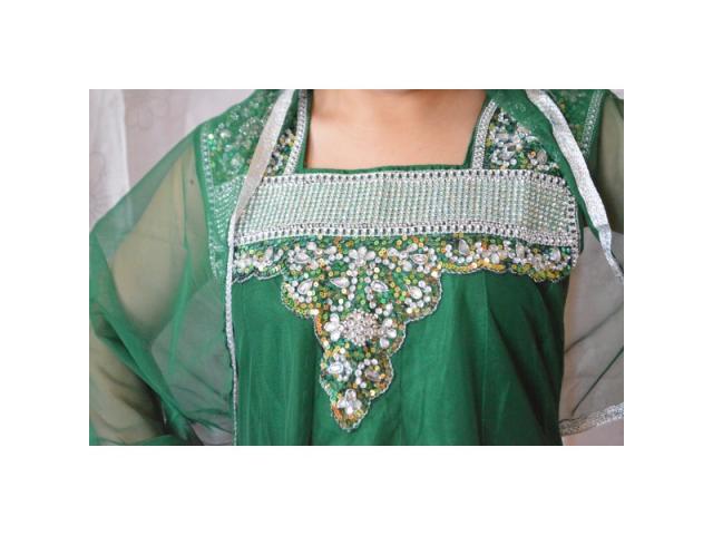 Photo Salwar kameez, tenue indienne, sous forme de longue robe image 1/1